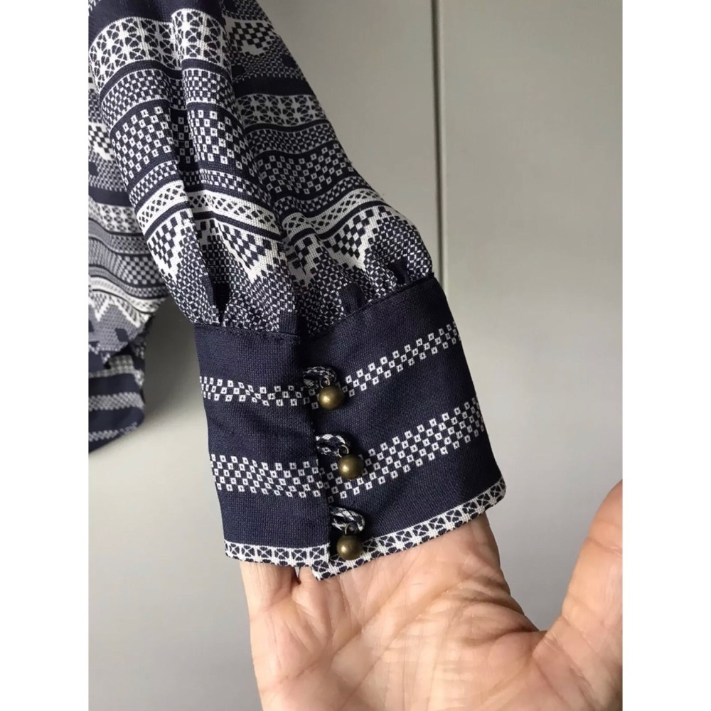 - Veronica Beard Chevron Button Front Silk Blouse… - image 3